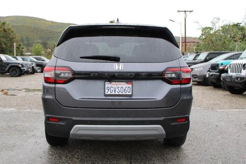 2023 Honda Pilot EX-L 8-Passenger