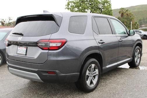 2023 Honda Pilot EX-L 8-Passenger