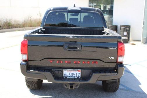 Midnight Black Metallic 2019 Toyota Tacoma TRD Sport