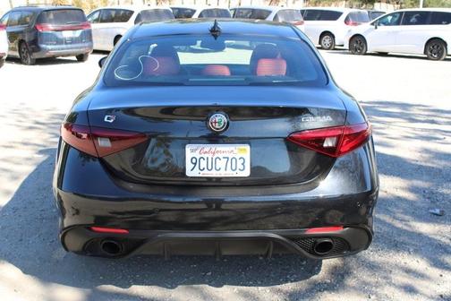 2022 Alfa Romeo Giulia Veloce