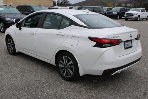 2022 Nissan Versa 1.6 SV