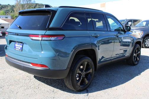 Steel Blue 2026 Jeep Grand Cherokee Limited