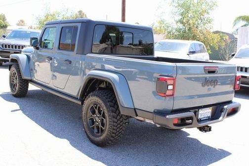 2024 Jeep Gladiator Sport