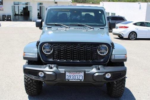 2024 Jeep Gladiator Sport