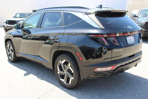 Phantom Black 2023 Hyundai TUCSON Hybrid SEL Convenience