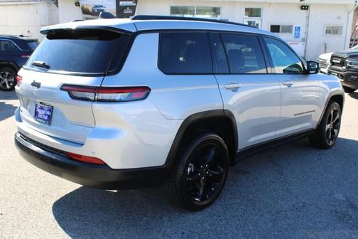 2023 Jeep Grand Cherokee L Laredo