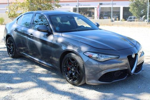 2022 Alfa Romeo Giulia Ti