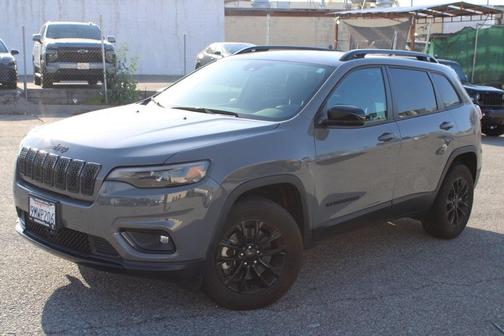 2023 Jeep Cherokee Altitude Lux