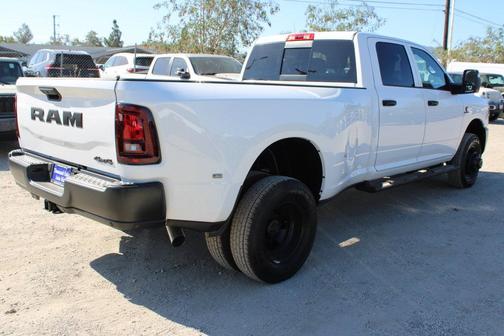 Bright White Clearcoat 2027 RAM 3500 Tradesman