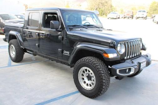 2022 Jeep Gladiator Overland