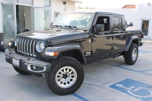 2022 Jeep Gladiator Overland