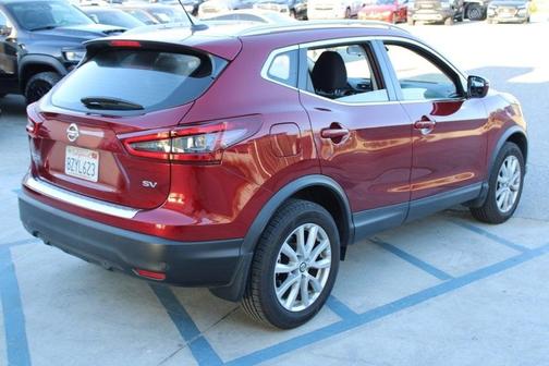 2021 Nissan Rogue Sport SV