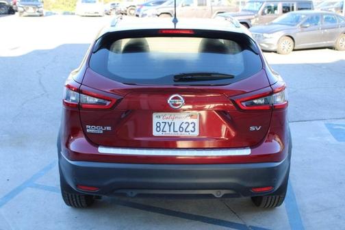 2021 Nissan Rogue Sport SV