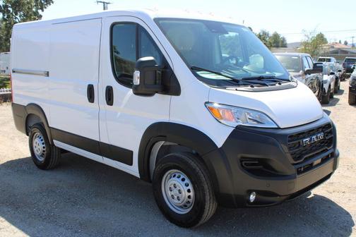 Bright White Clearcoat 2026 RAM ProMaster 1500 Low Roof