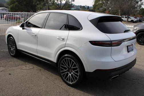 2021 Porsche Cayenne Base