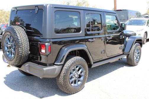 Black Clearcoat 2026 Jeep Wrangler Sport