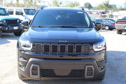 Diamond Black 2026 Jeep Cherokee LAREDO/LIMITED