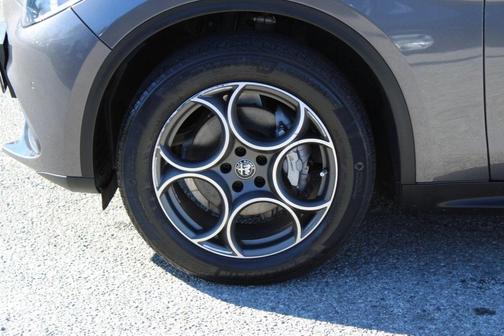 2022 Alfa Romeo Stelvio Sprint