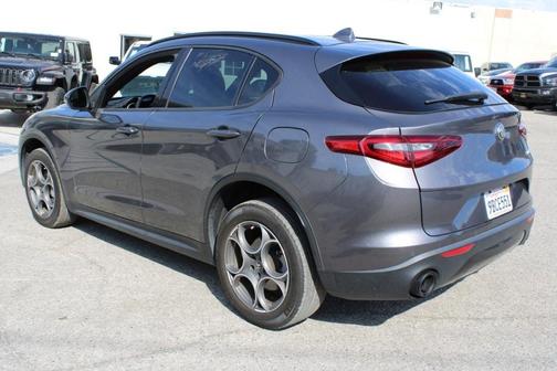 2022 Alfa Romeo Stelvio Sprint