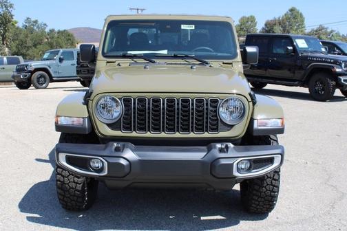 2025 Jeep Gladiator Sport