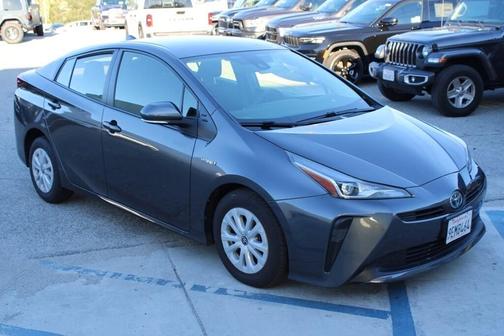 2022 Toyota Prius L