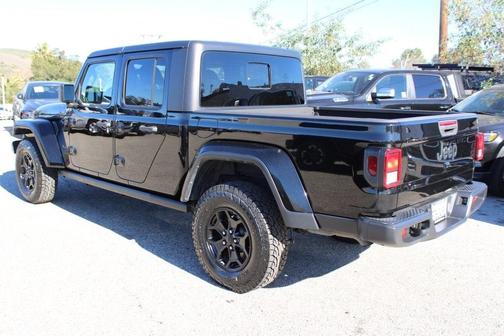 2022 Jeep Gladiator Sport