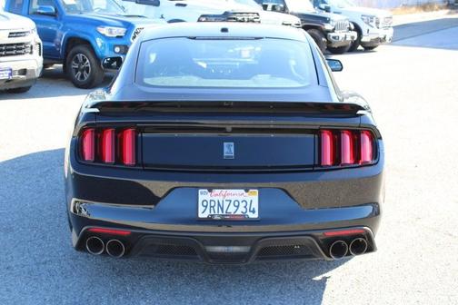 2018 Ford Shelby GT350 Base