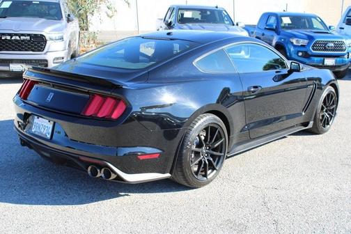 2018 Ford Shelby GT350 Base