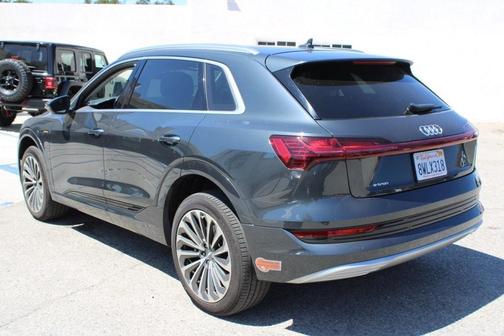 2019 Audi e-tron Prestige