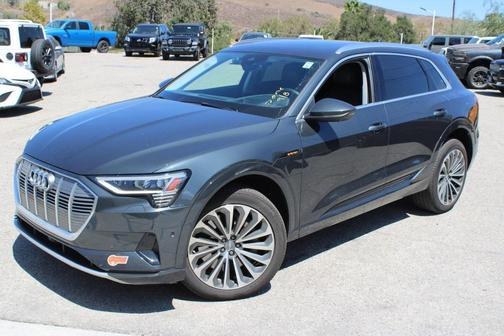 2019 Audi e-tron Prestige