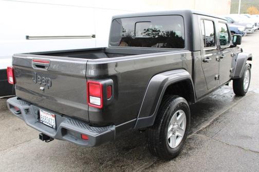2023 Jeep Gladiator Sport