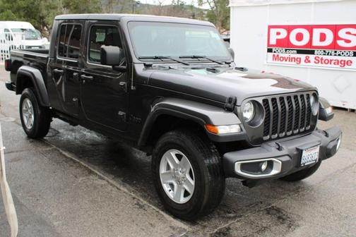 2023 Jeep Gladiator Sport