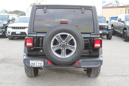 2020 Jeep Wrangler Unlimited Sahara