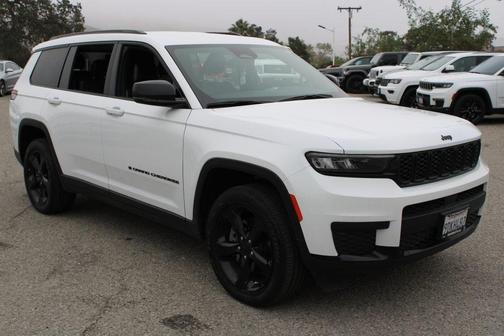 2023 Jeep Grand Cherokee L Laredo