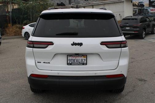 2023 Jeep Grand Cherokee L Laredo