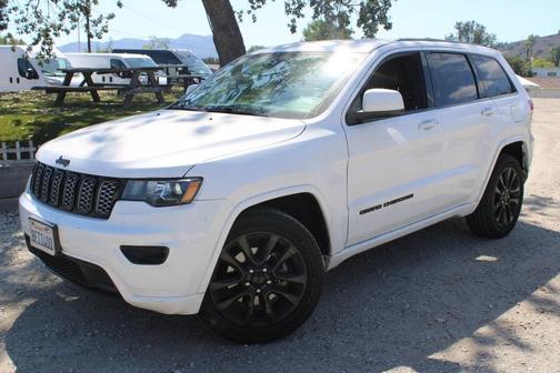 2018 Jeep Grand Cherokee Altitude