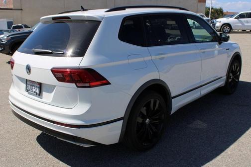 2021 Volkswagen Tiguan 2.0T SE R-Line Black
