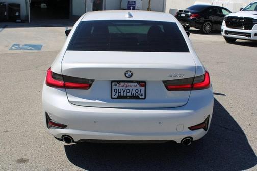 2020 BMW 330 i