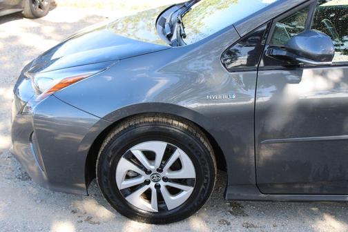 Magnetic Gray Metallic 2017 Toyota Prius Three