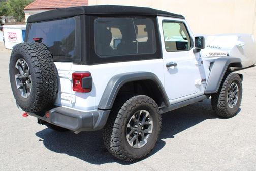 Bright White Clearcoat 2024 Jeep Wrangler Rubicon