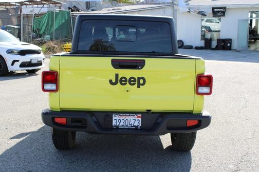 2024 Jeep Gladiator Sport