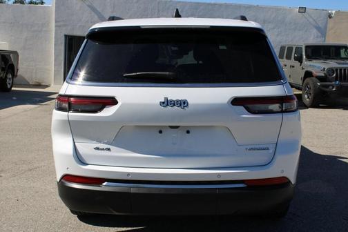 2023 Jeep Grand Cherokee L Laredo