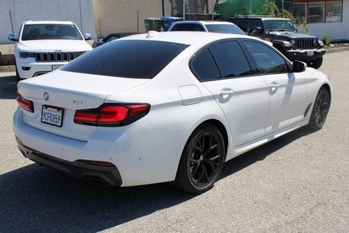 2022 BMW 540 i