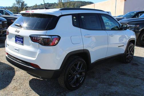 2026 Jeep Compass Latitude