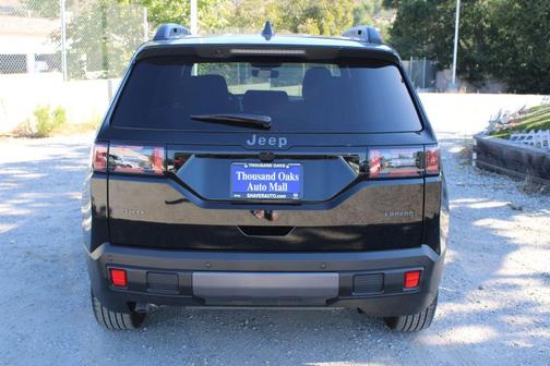Diamond Black 2026 Jeep Cherokee LAREDO/LIMITED