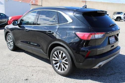 2020 Ford Escape Titanium Hybrid