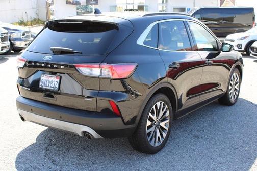 2020 Ford Escape Titanium Hybrid