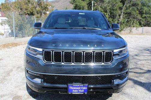 2025 Jeep Wagoneer Base
