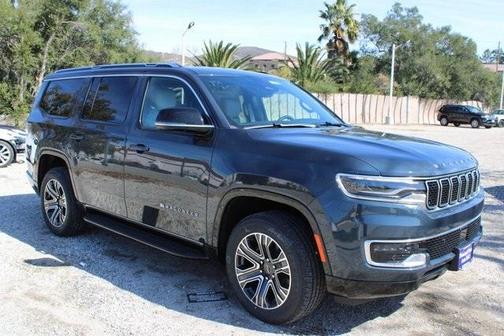 2025 Jeep Wagoneer Base