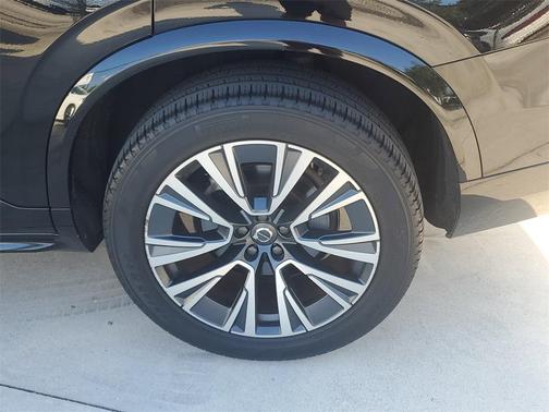 2022 Volvo XC90 T5 Momentum 7 Passenger